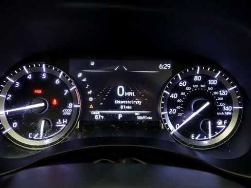 Used 2022 Toyota Highlander Limited AWD/4WD image 17