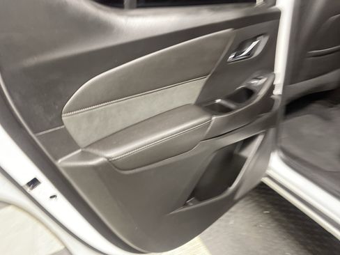 Used 2023 Chevrolet Traverse High Country image 15