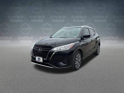 Used 2023 Nissan Kicks SV FWD image 30