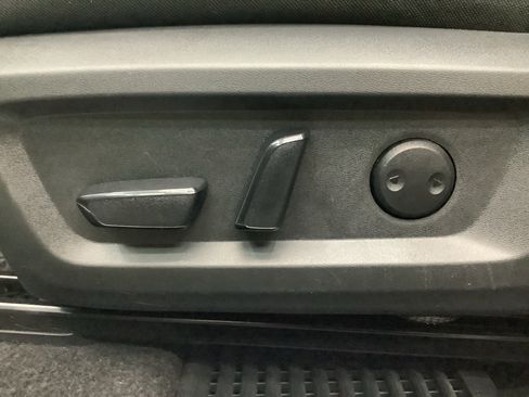 Used 2024 Nissan Rogue SV image 14