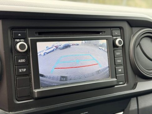 Used 2019 Toyota Tacoma SR5 image 12