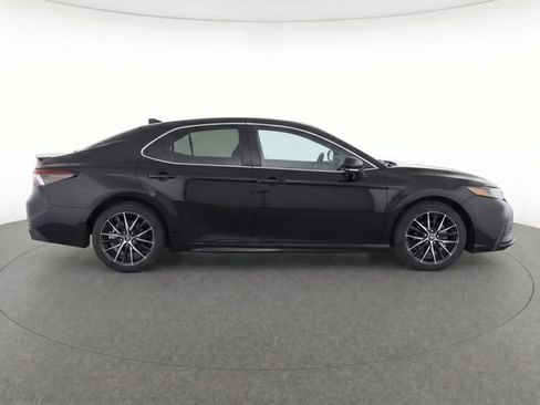 Used 2024 Toyota Camry SE w/ Cold Weather Package AWD/4WD image 2