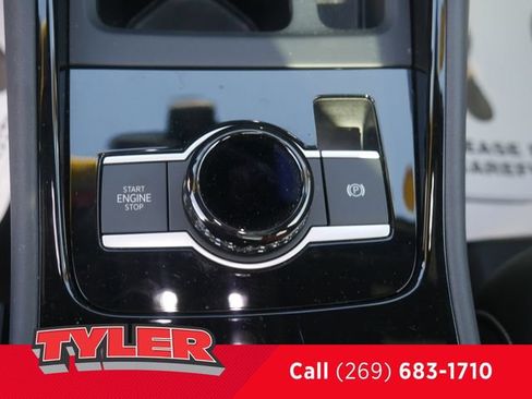 Used 2025 Volkswagen Tiguan SEL R-Line AWD/4WD image 33