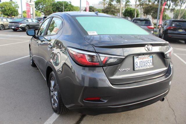 Used 2019 Toyota Yaris LE FWD image 12
