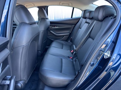 Used 2025 MAZDA MAZDA3 s image 36