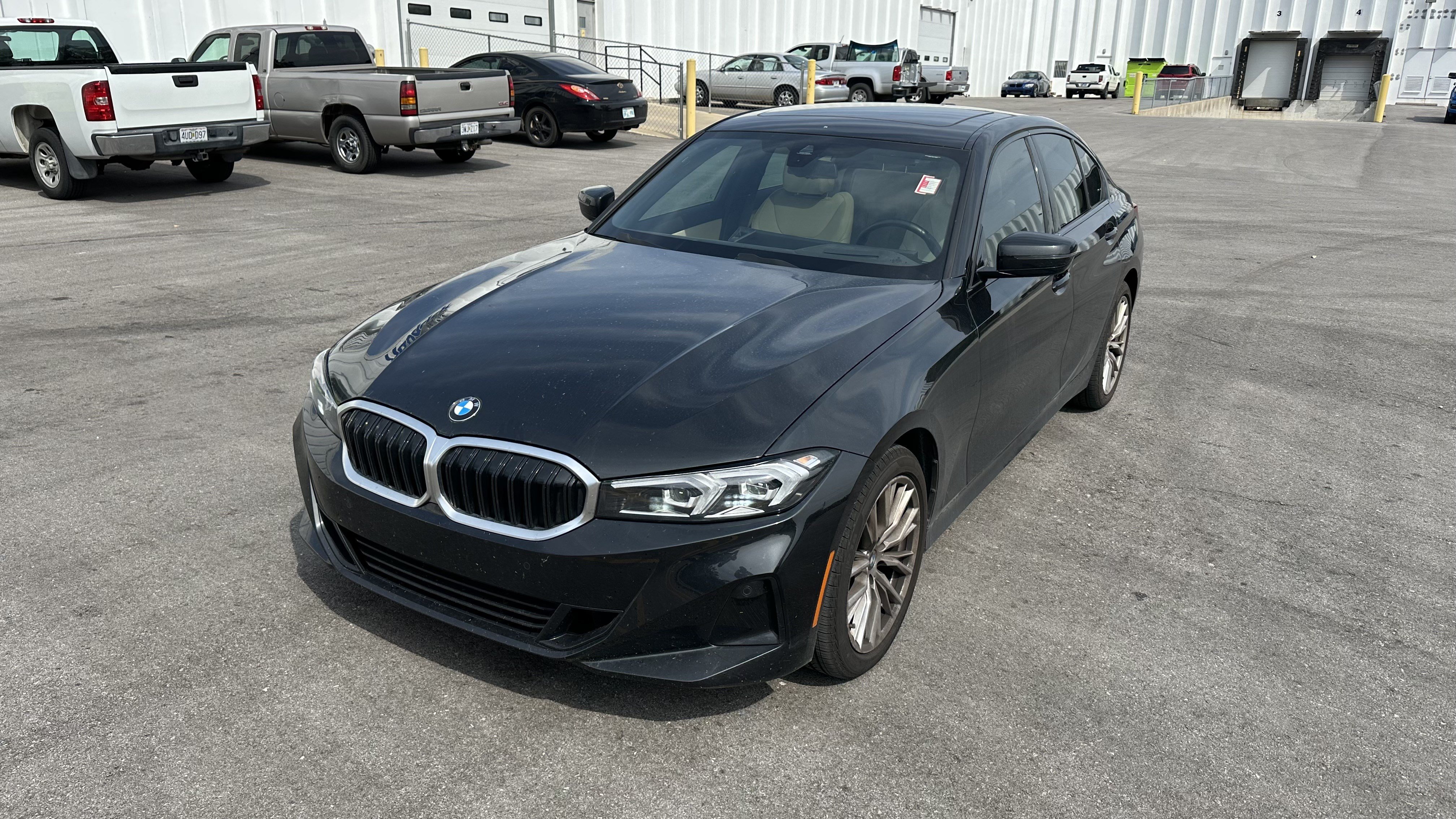 Used 2023 BMW 330i xDrive Sedan w/ Premium Package AWD/4WD image 5
