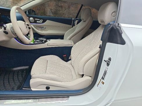 Used 2023 Mercedes-Benz E 450 Cabriolet image 8