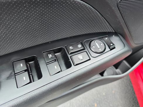 Used 2019 Hyundai Elantra Sport w/ Cargo Package image 22