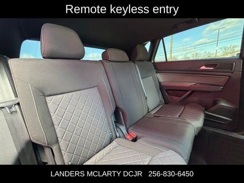 Used 2021 Volkswagen Atlas Cross Sport S image 14