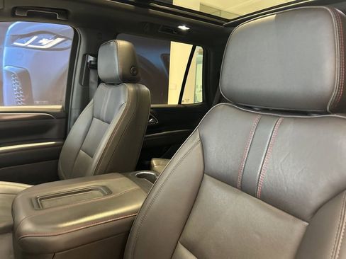 Used 2022 Chevrolet Tahoe RST w/ Luxury Package image 6