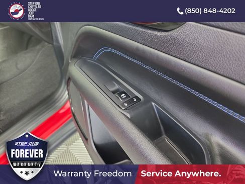 Used 2025 Jeep Compass Latitude w/ Altitude Special Edition AWD/4WD image 33