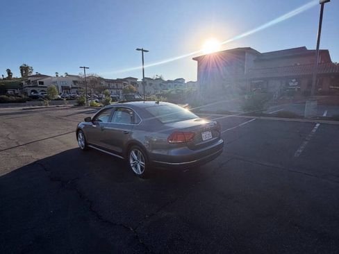 Used 2015 Volkswagen Passat 1.8T SE FWD image 7