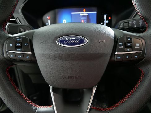 Used 2025 Ford Escape ST-Line AWD/4WD image 25