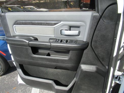 Used 2022 RAM 2500 Big Horn image 16