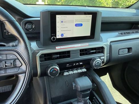 Used 2026 Toyota Tacoma SR5 AWD/4WD image 15