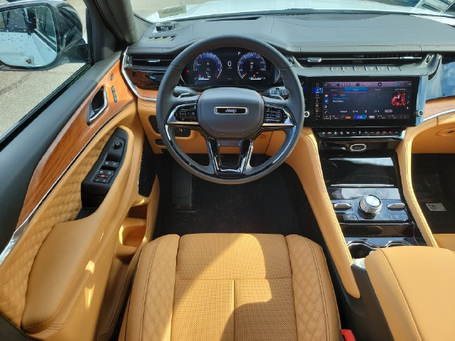 New 2027 Jeep Grand Cherokee Summit w/ Adv Protech Group IV AWD/4WD image 17