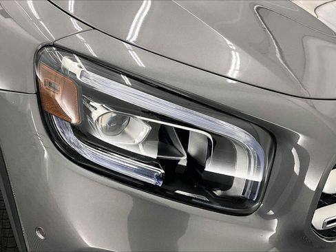 Certified 2022 Mercedes-Benz GLB 250 4MATIC image 26
