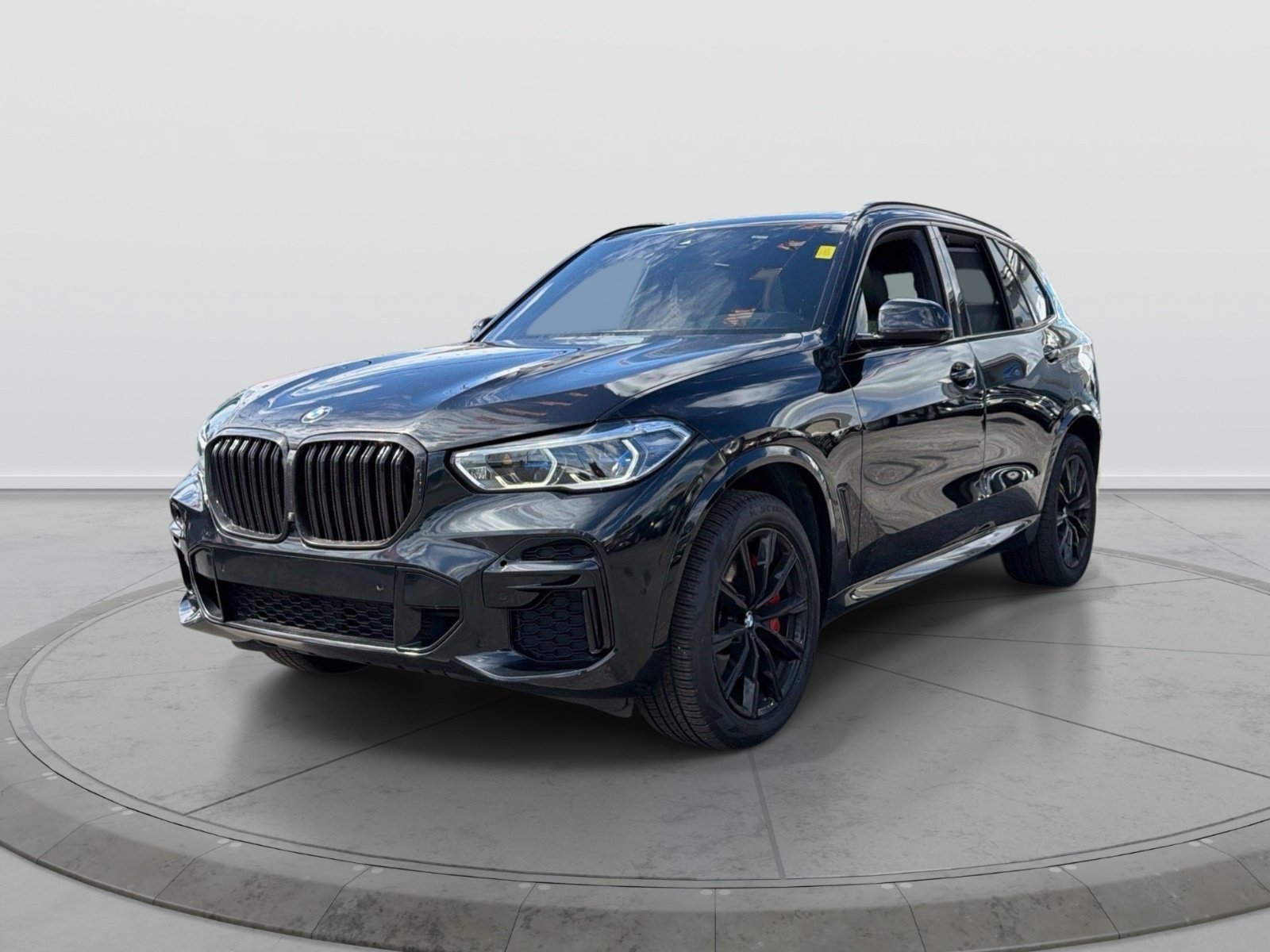 Used 2022 BMW X5 M50i w/ Executive Package AWD/4WD image 3