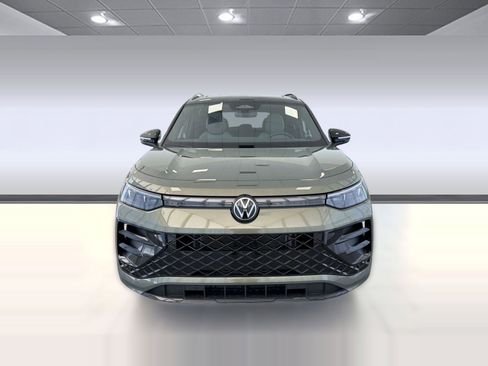 New 2026 Volkswagen Tiguan SE R-Line FWD image 6