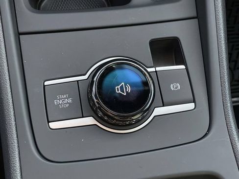Certified 2026 Volkswagen Tiguan SE R-Line FWD image 30