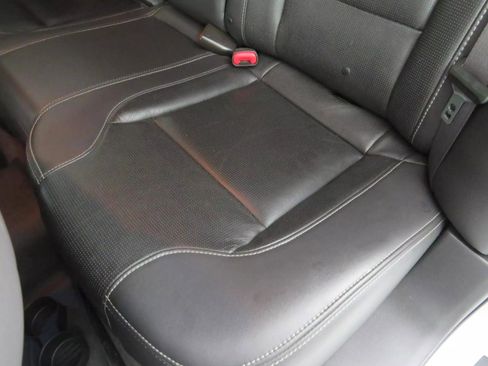 Used 2018 Ford Taurus Limited image 40