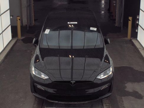 Used 2023 Tesla Model X AWD/4WD image 2