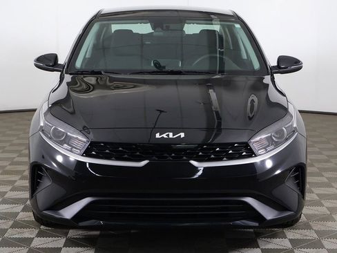 Used 2024 Kia Forte LXS w/ LXS Technology Package FWD image 10