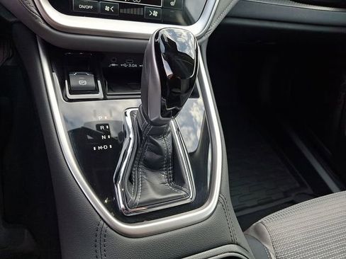 Used 2025 Subaru Outback Premium image 13