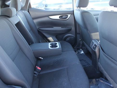 Used 2019 Nissan Rogue Sport S image 20