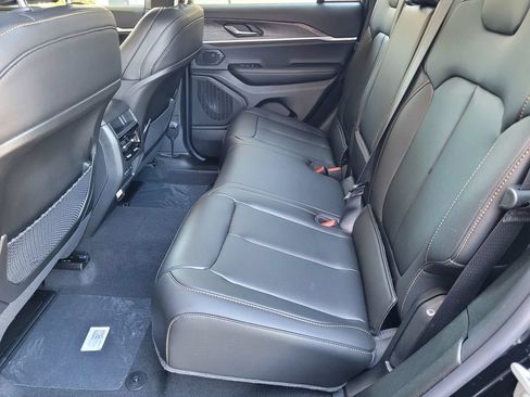 New 2026 Jeep Grand Cherokee Limited AWD/4WD image 5