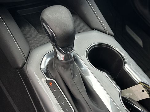 New 2025 Chevrolet Blazer LT w/ Convenience Package image 30