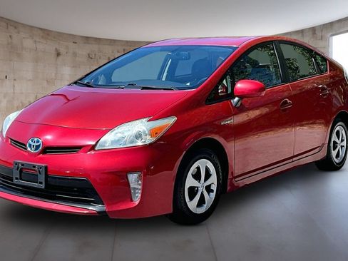 Used 2015 Toyota Prius Four FWD image 13