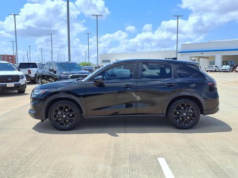 Used 2025 Honda HR-V Sport image 3