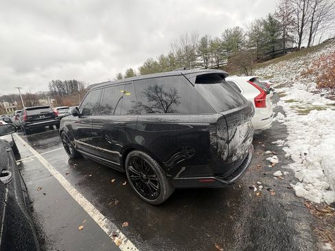 Used 2024 Land Rover Range Rover SE image 5