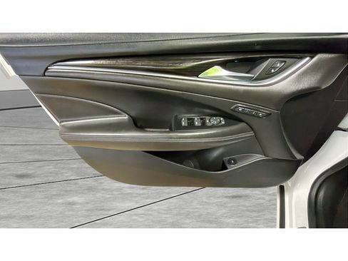 Used 2017 Buick LaCrosse Essence w/ Sun and Shade Package FWD image 10