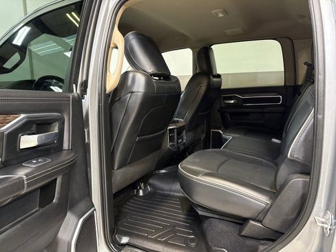 Used 2020 RAM 3500 Laramie image 35