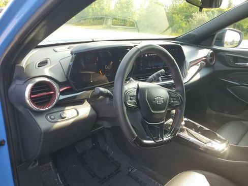 Certified 2024 Chevrolet Trax RS w/ Sunroof Package FWD image 8