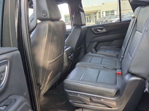 Used 2023 Chevrolet Tahoe LT RWD image 9