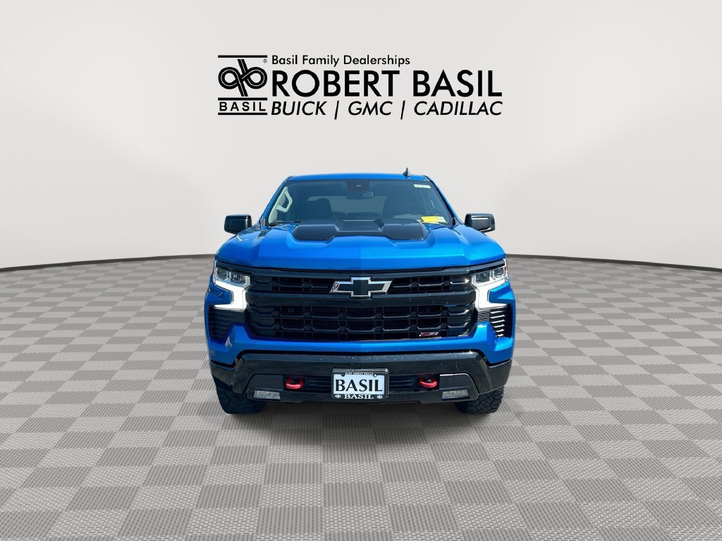 Used 2022 Chevrolet Silverado 1500 LT Trail Boss w/ Protection Package AWD/4WD image 3