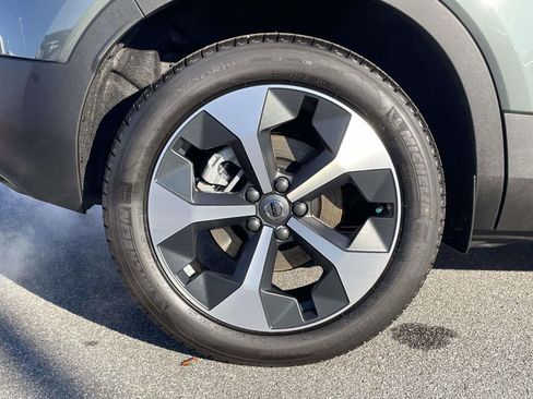 New 2026 Volvo XC40 B5 Plus w/ Protection Package Premier image 32