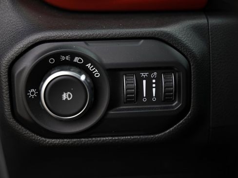 Used 2021 Jeep Wrangler Unlimited Rubicon w/ Dual Top Group image 18