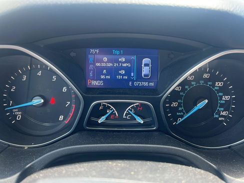 Used 2014 Ford Focus SE w/ Equipment Group 201A FWD image 18
