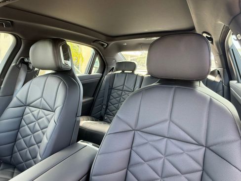 New 2026 BMW 740i w/ Premium Package image 21