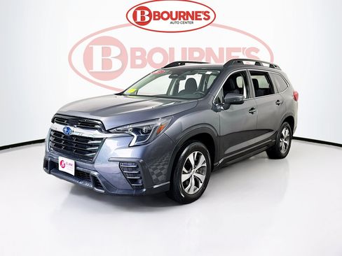 Used 2023 Subaru Ascent Premium w/ Convenience Package AWD/4WD image 6