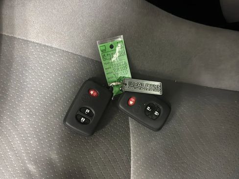 Used 2014 Toyota Prius Two FWD image 21