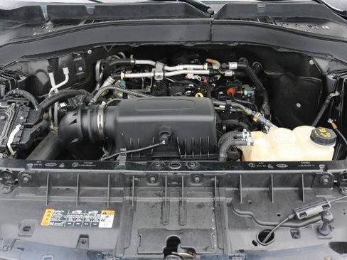 Used 2021 Ford Explorer XLT w/ Equipment Group 202A RWD image 27