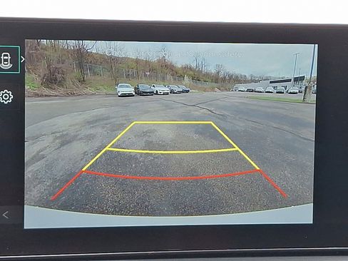 Used 2024 Kia Sorento S w/ Panoramic Sunroof Package image 19