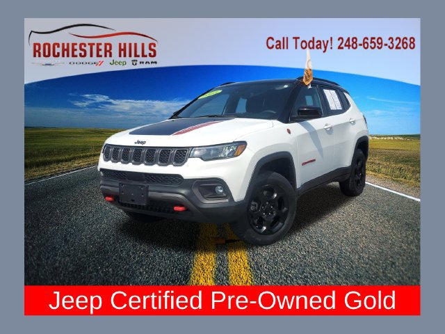 Used 2023 Jeep Compass Trailhawk w/ Trailhawk Convenience Group AWD/4WD image 1