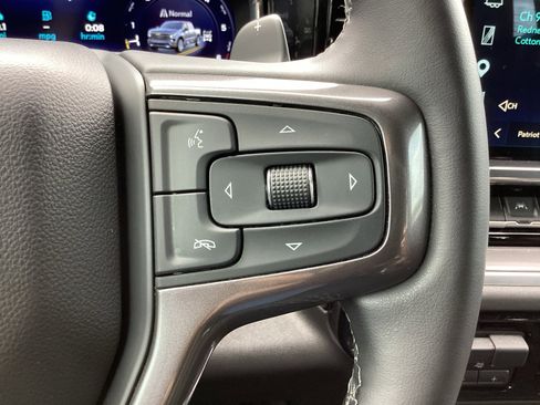 Used 2025 Chevrolet Silverado 1500 High Country image 36