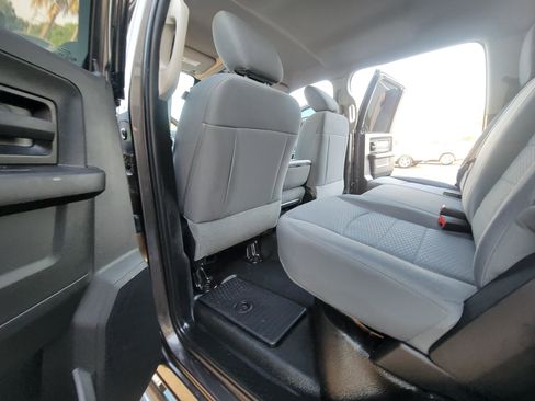 Used 2015 RAM 3500 Tradesman w/ Chrome Appearance Group AWD/4WD image 40